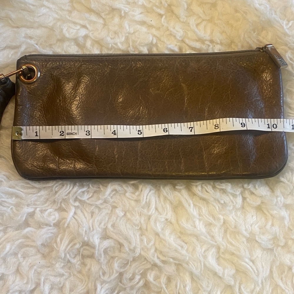 Hobo International Brown Wristlet Clutch with Gold Zipper and Wrist Strap - Picture 5 of 8